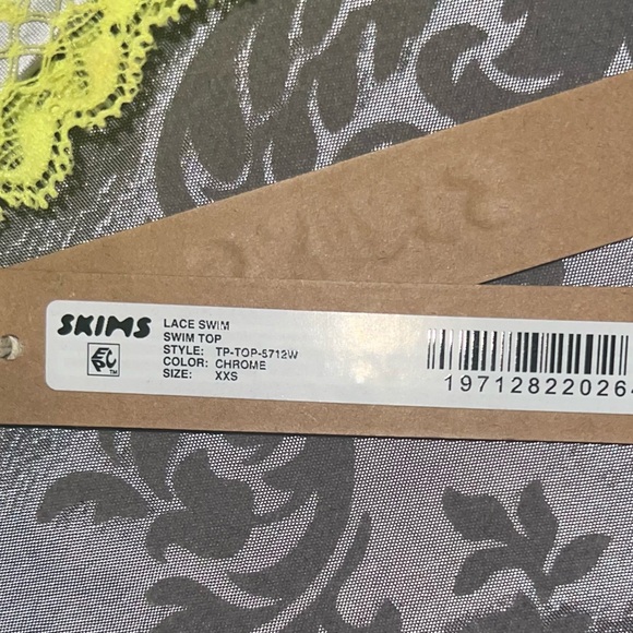 SKIMS Chrome Longline Lace Bikini Top NWT - Picture 4 of 4